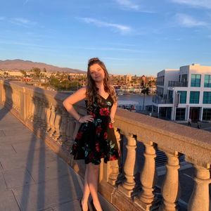 Meet your Posher, Genessa